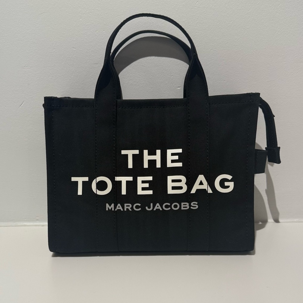 NWT Marc Jacobs The Tote Bag medium size canvas in black